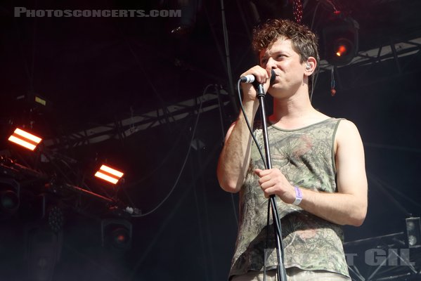 PERFUME GENIUS - 2022-08-27 - SAINT CLOUD - Domaine National - Scene de la Cascade - 